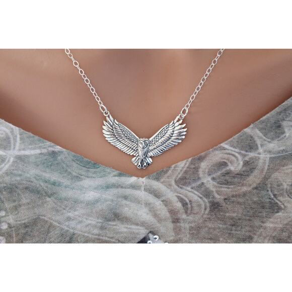 Sterling Silver Flying Owl Pendant Festoon Charm - Picture 1 of 3